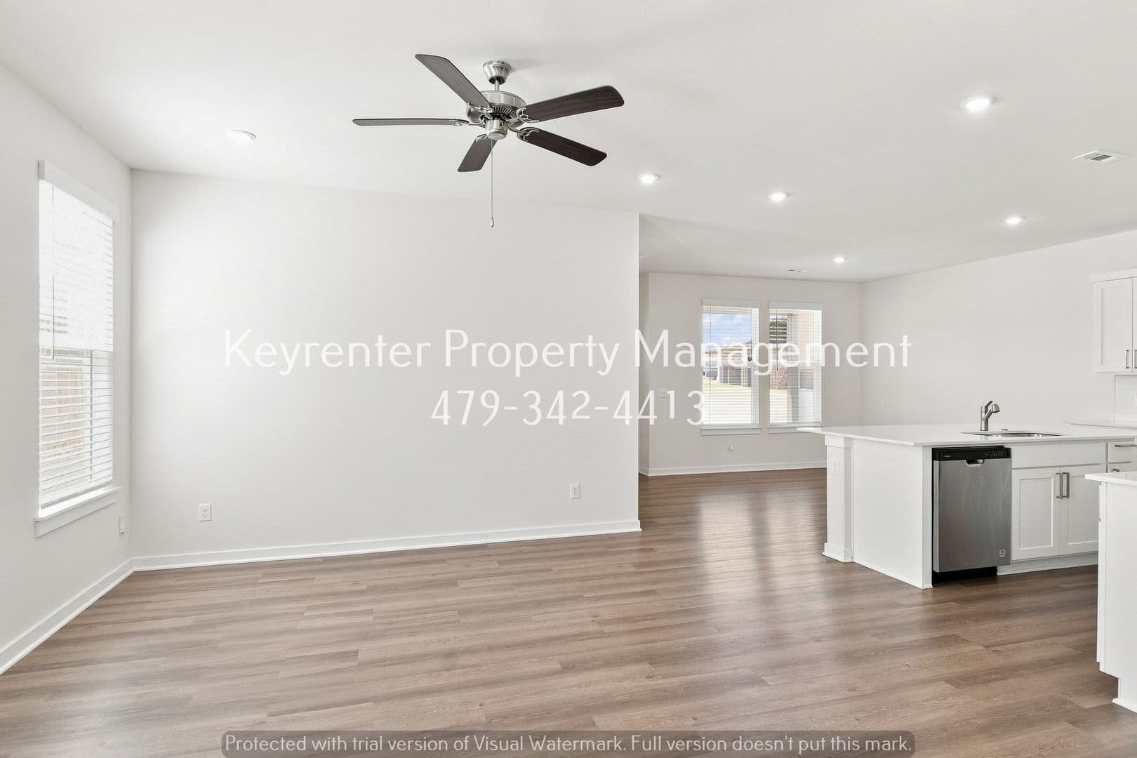 Fayetteville House: 4802 W Planetree St