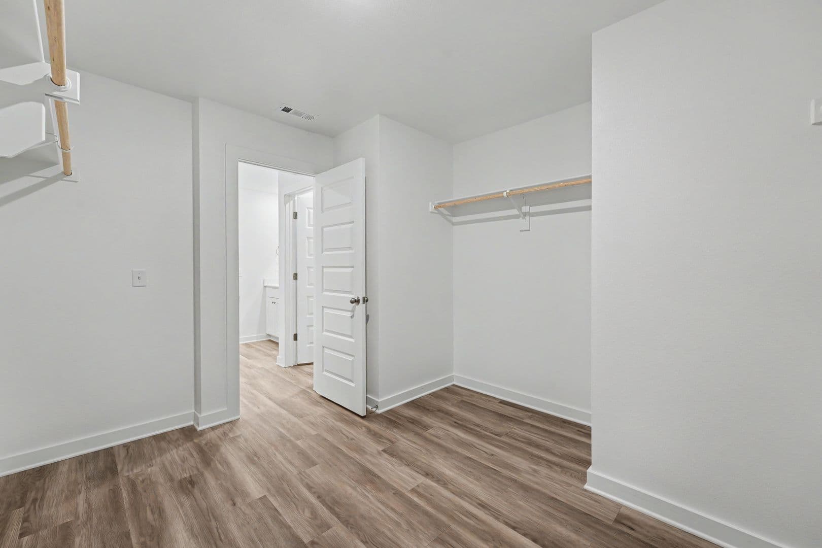 Fayetteville House: 4560 W Triangle St