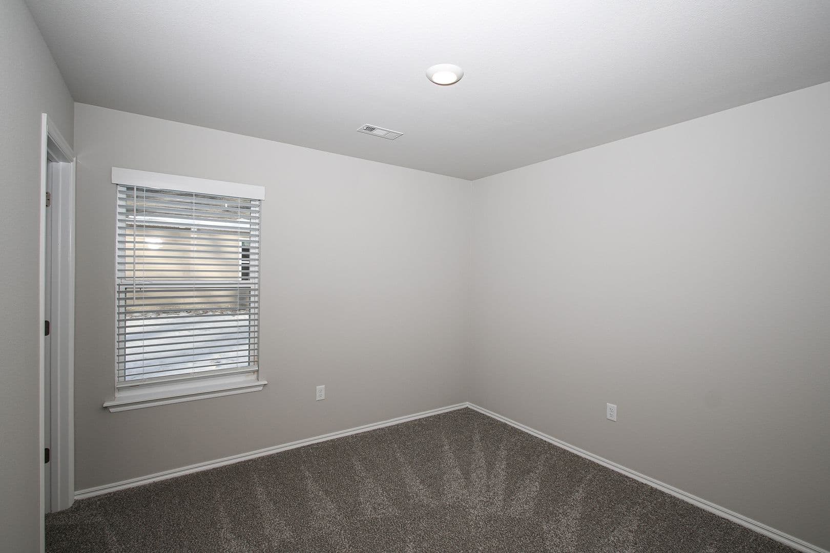 Gentry House: 606 Comanche Dr