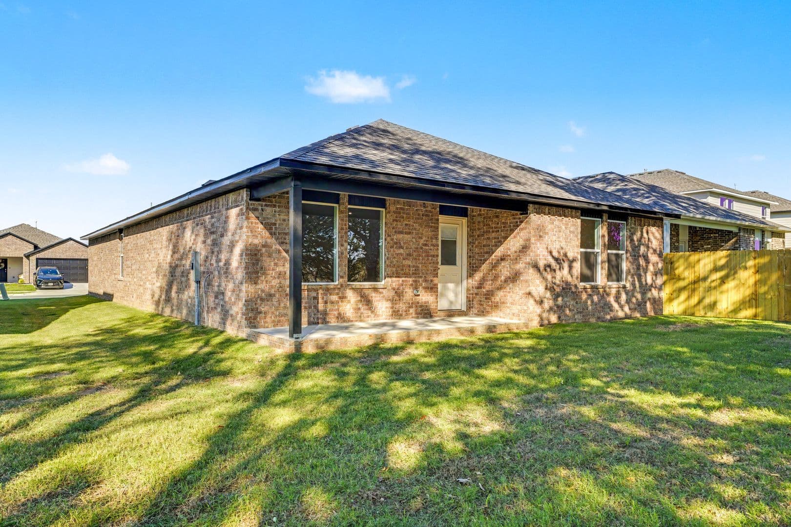Fayetteville House: 4560 W Triangle St