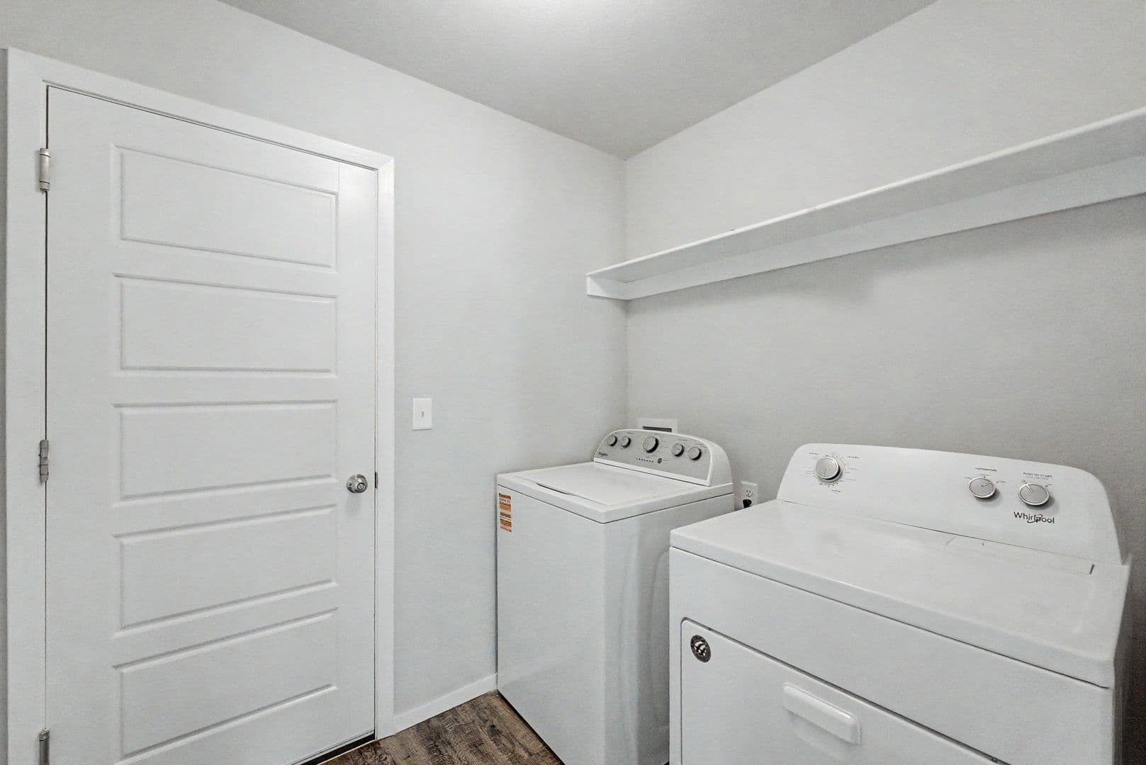 Fayetteville House: 1236 S Nighthawk