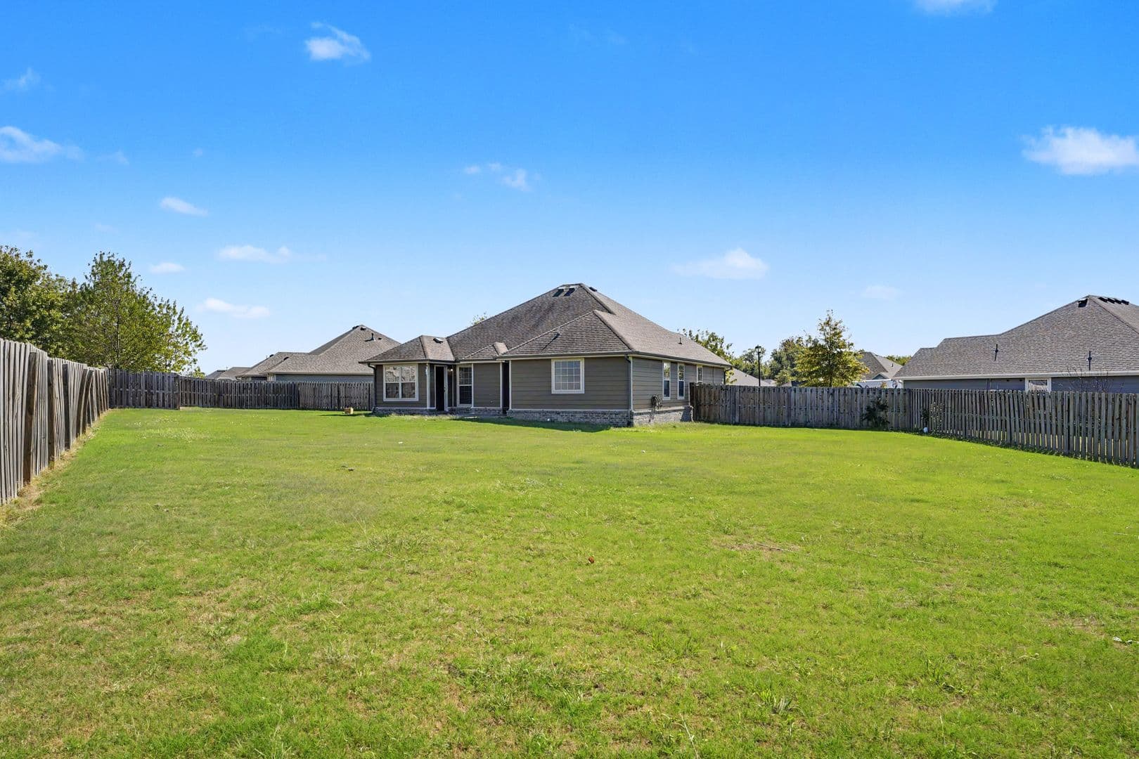 Springdale House: 3862 Kirkbridge Pl