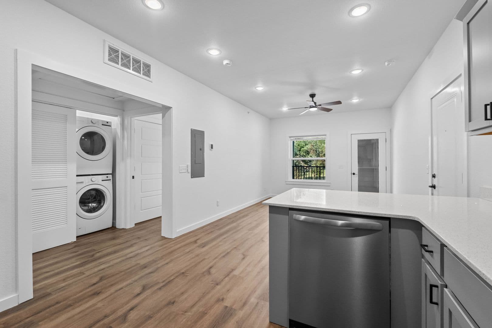 Fayetteville Apartment: 1096 S Bacardi Ave