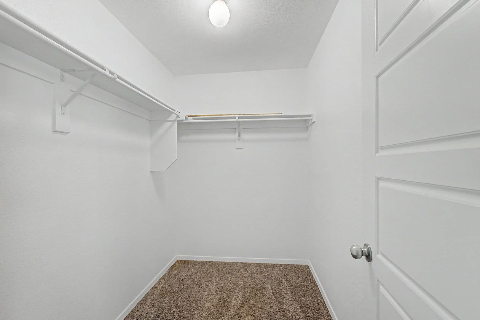 Fayetteville House: 1236 S Nighthawk