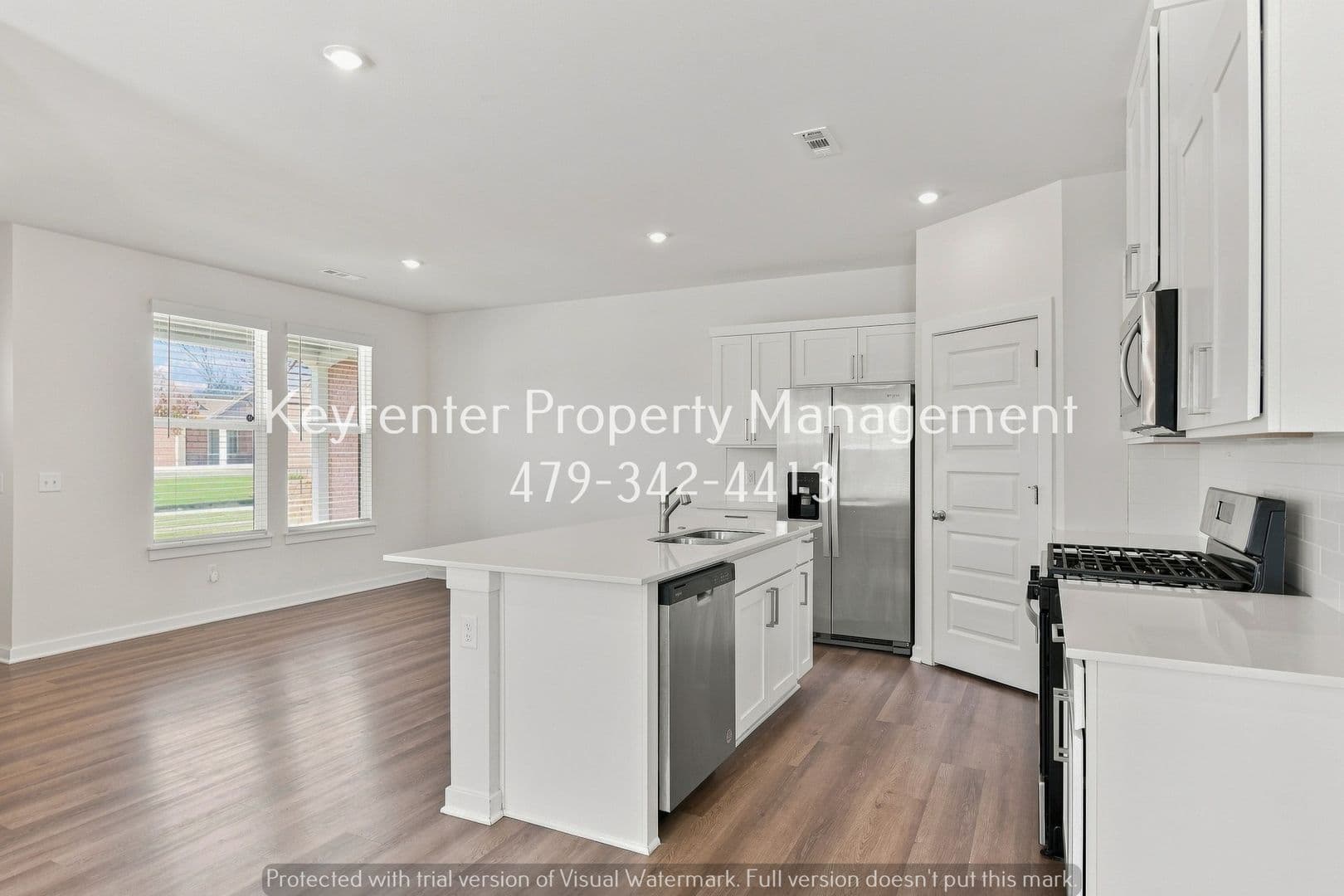 Fayetteville House: 4802 W Planetree St