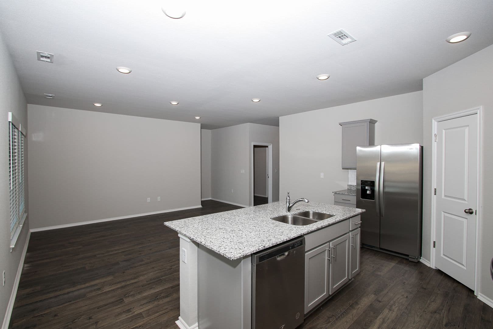 Gentry House: 606 Comanche Dr