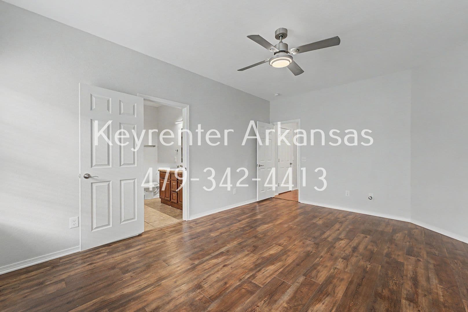 Fayetteville House: 4435 W Pecan St