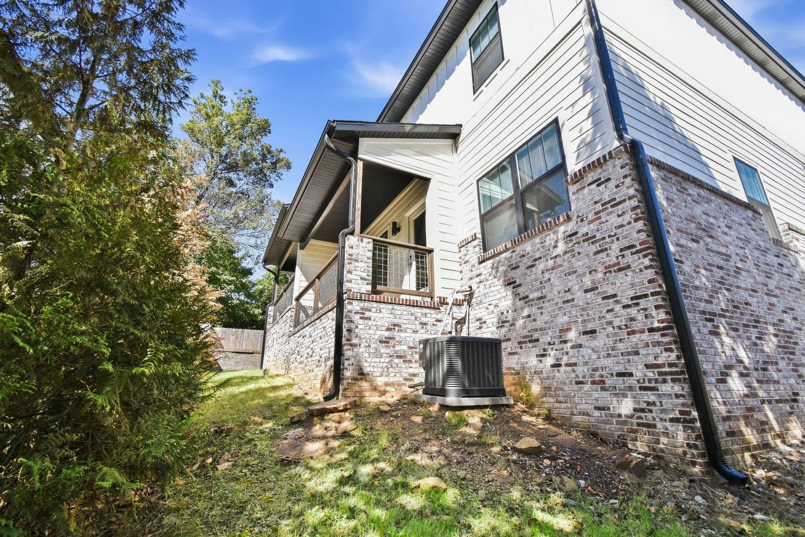 Fayetteville Apartment: 215 E Center St