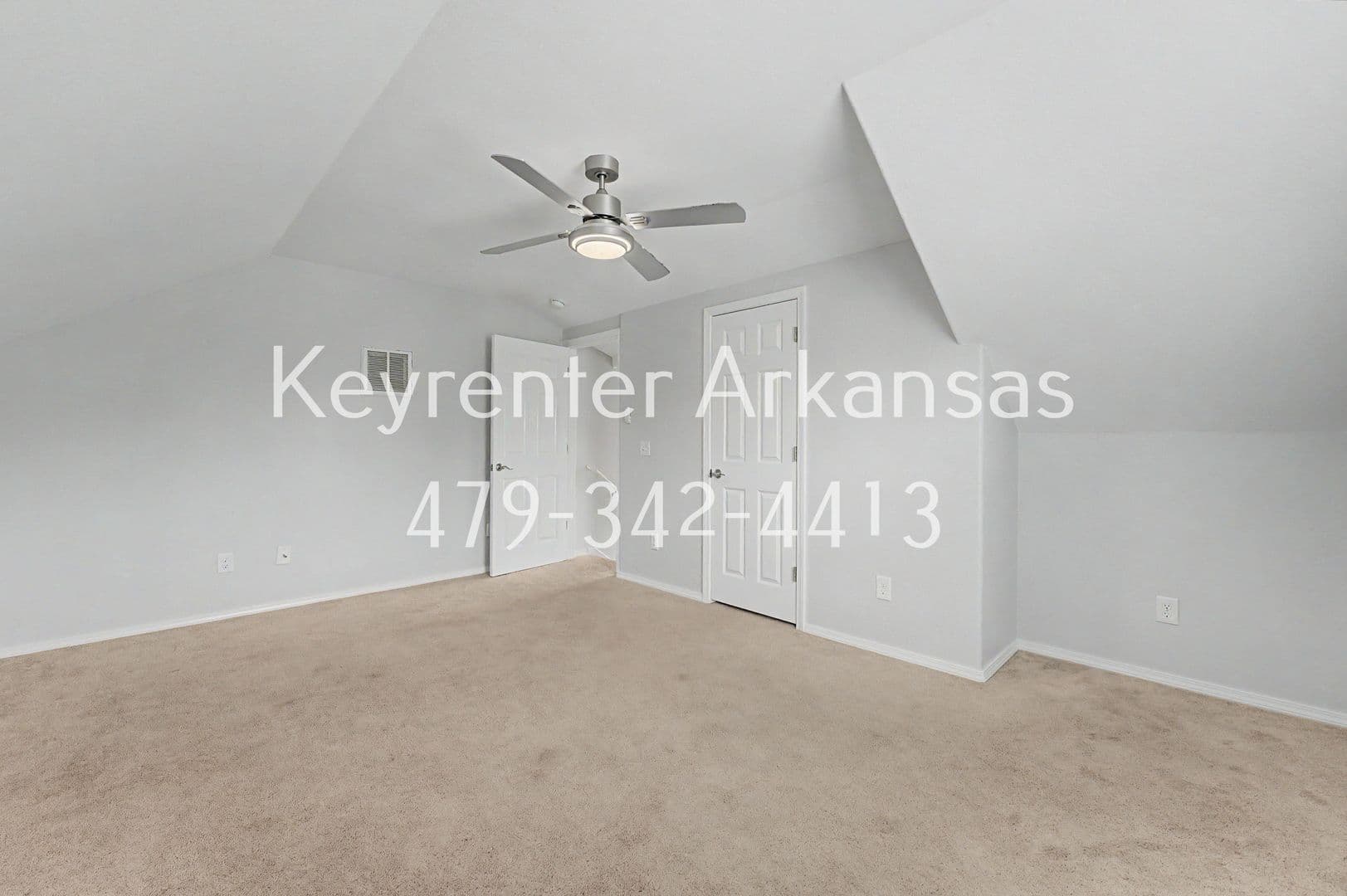 Fayetteville House: 4435 W Pecan St