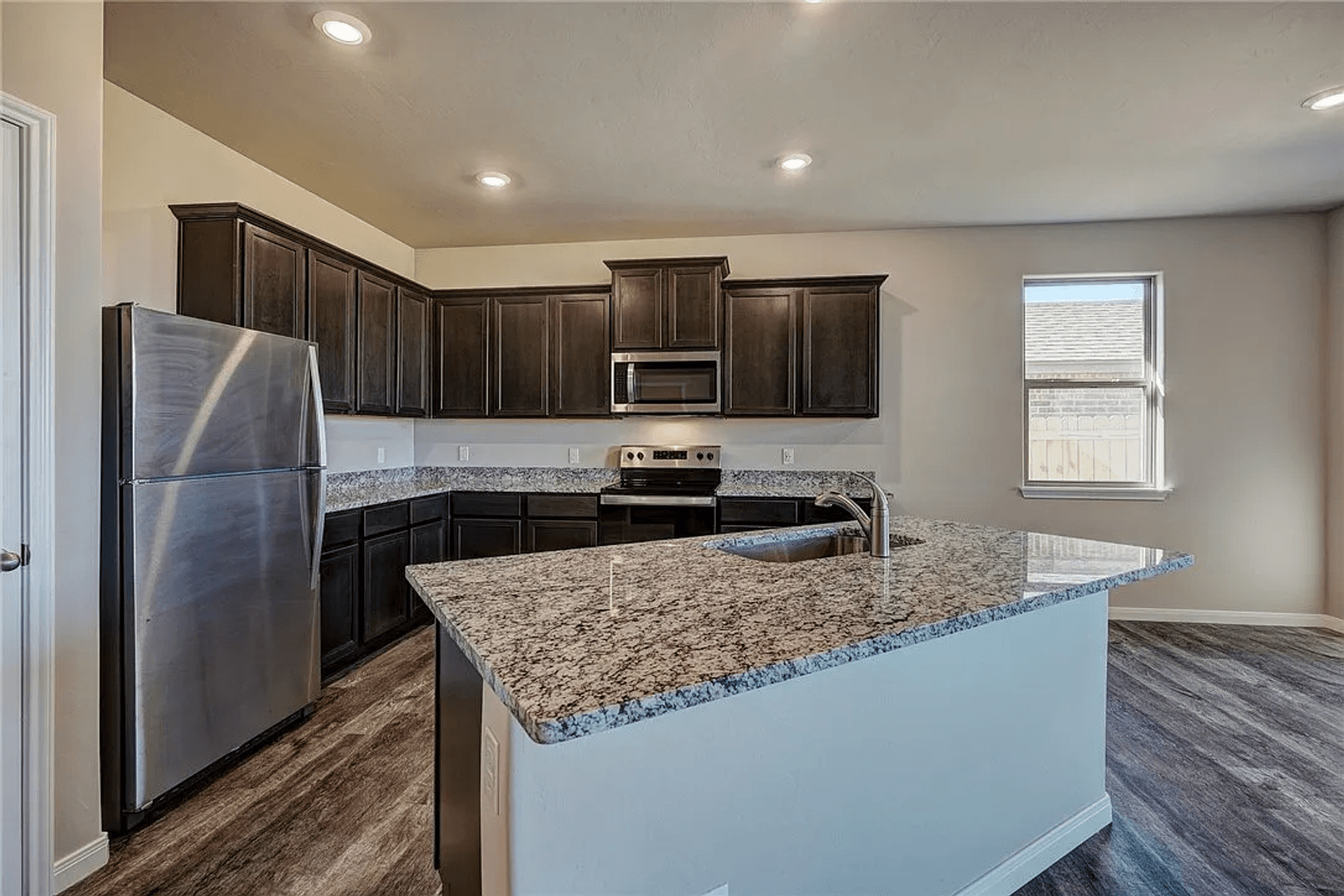 Newcastle House: 1013 NW 4th St