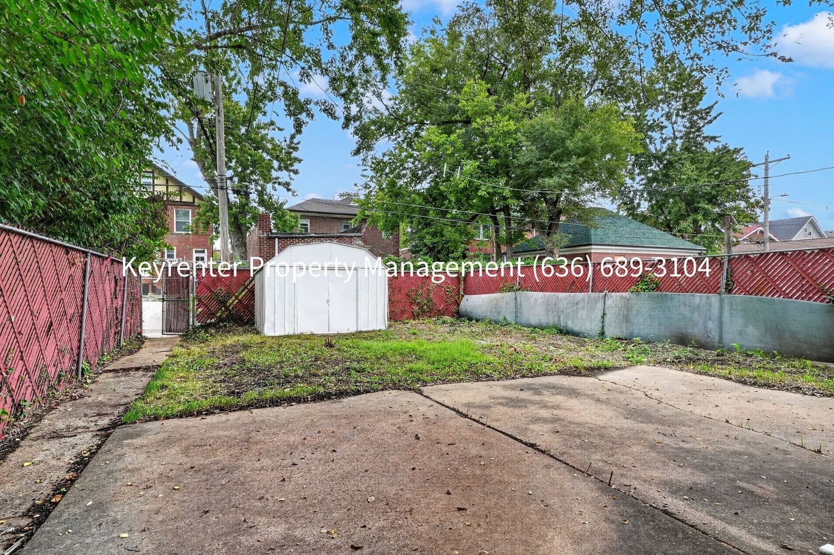 Saint Louis House: 5855 Pershing Ave