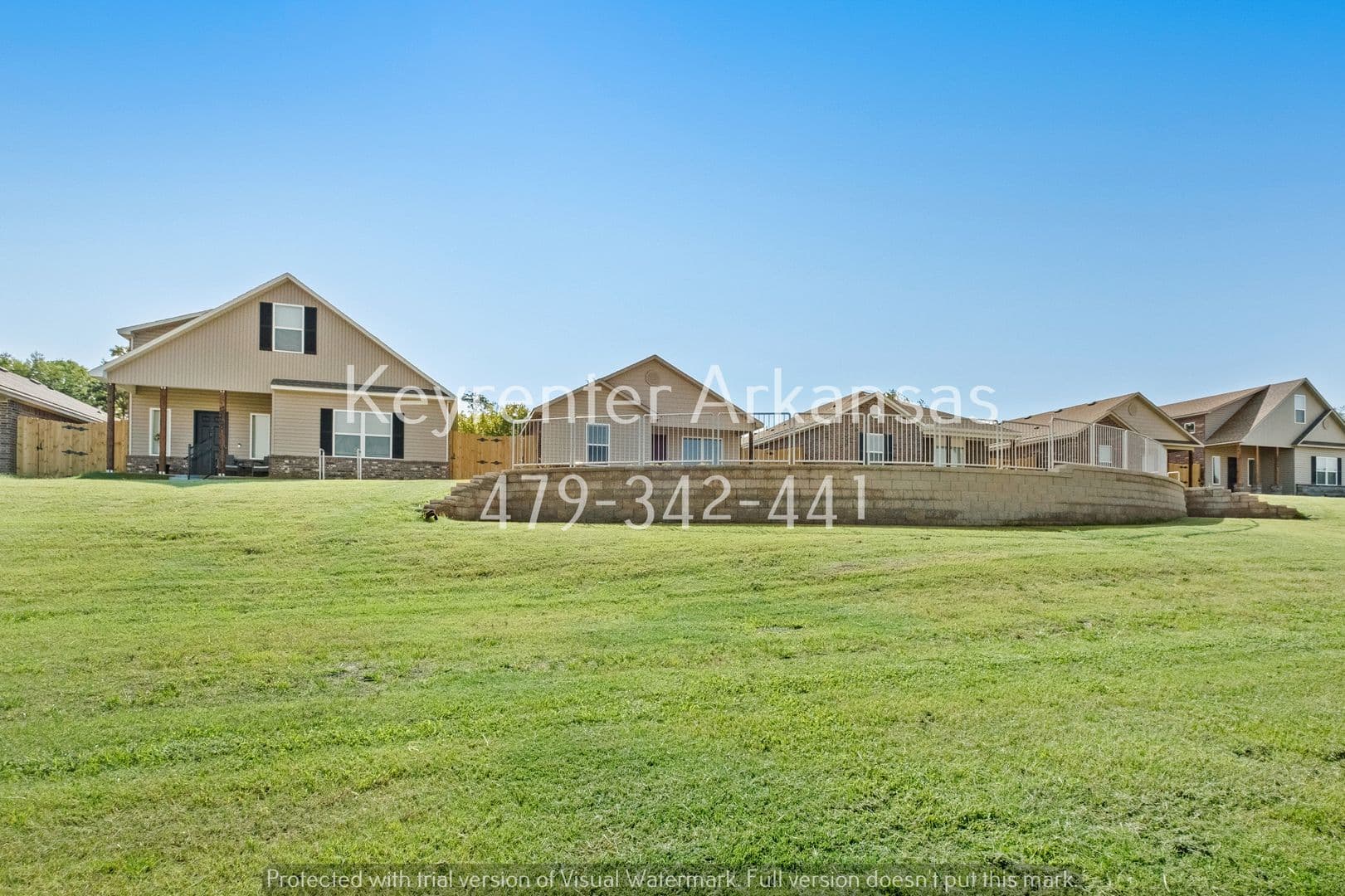 Fayetteville House: 2476 N Raven Ln