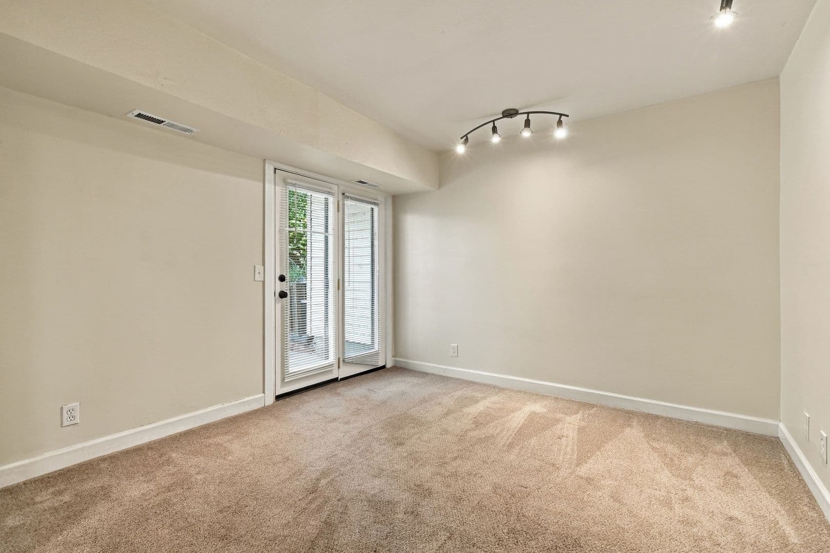 Tulsa House: 1225 S Lawton Ave