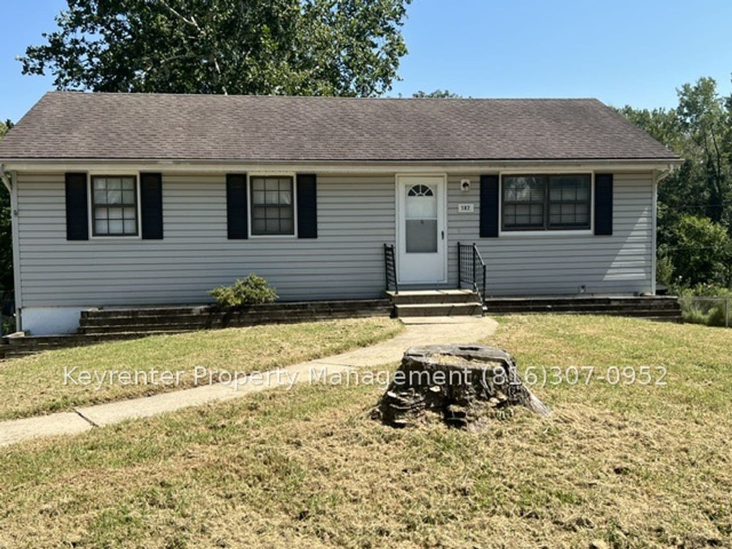 Liberty House: 187 Lee Dr