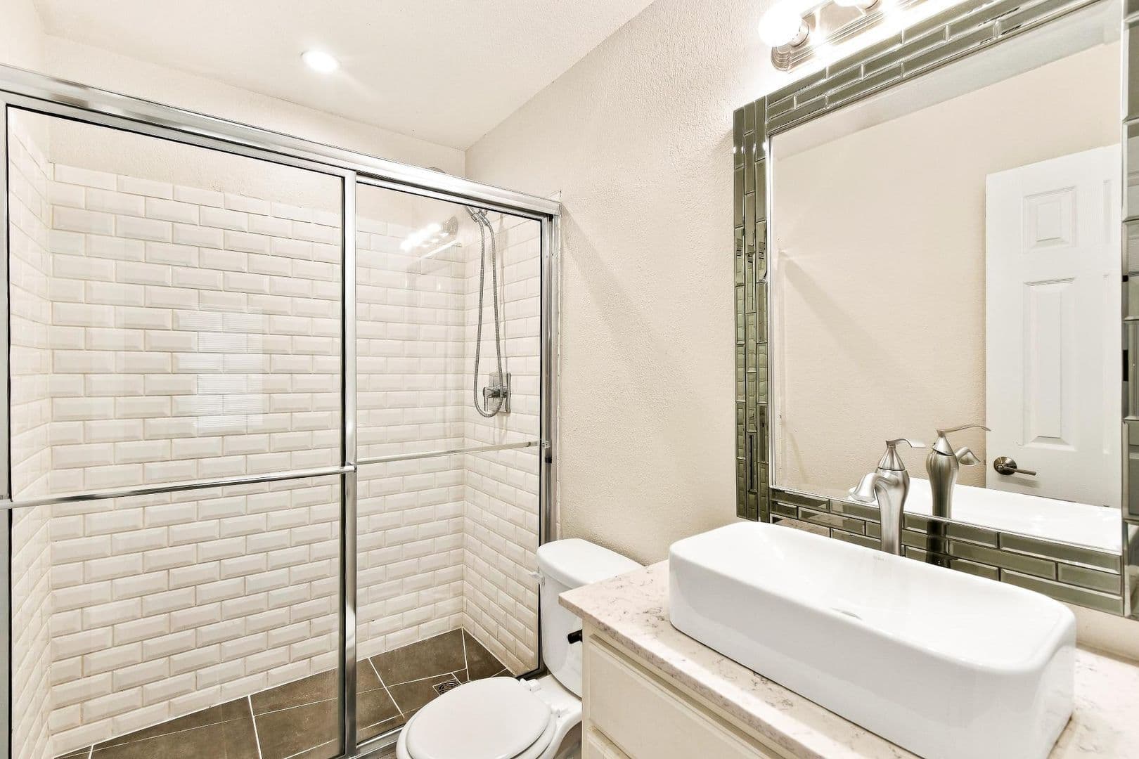 Fayetteville House: 1243 Oleander Lane