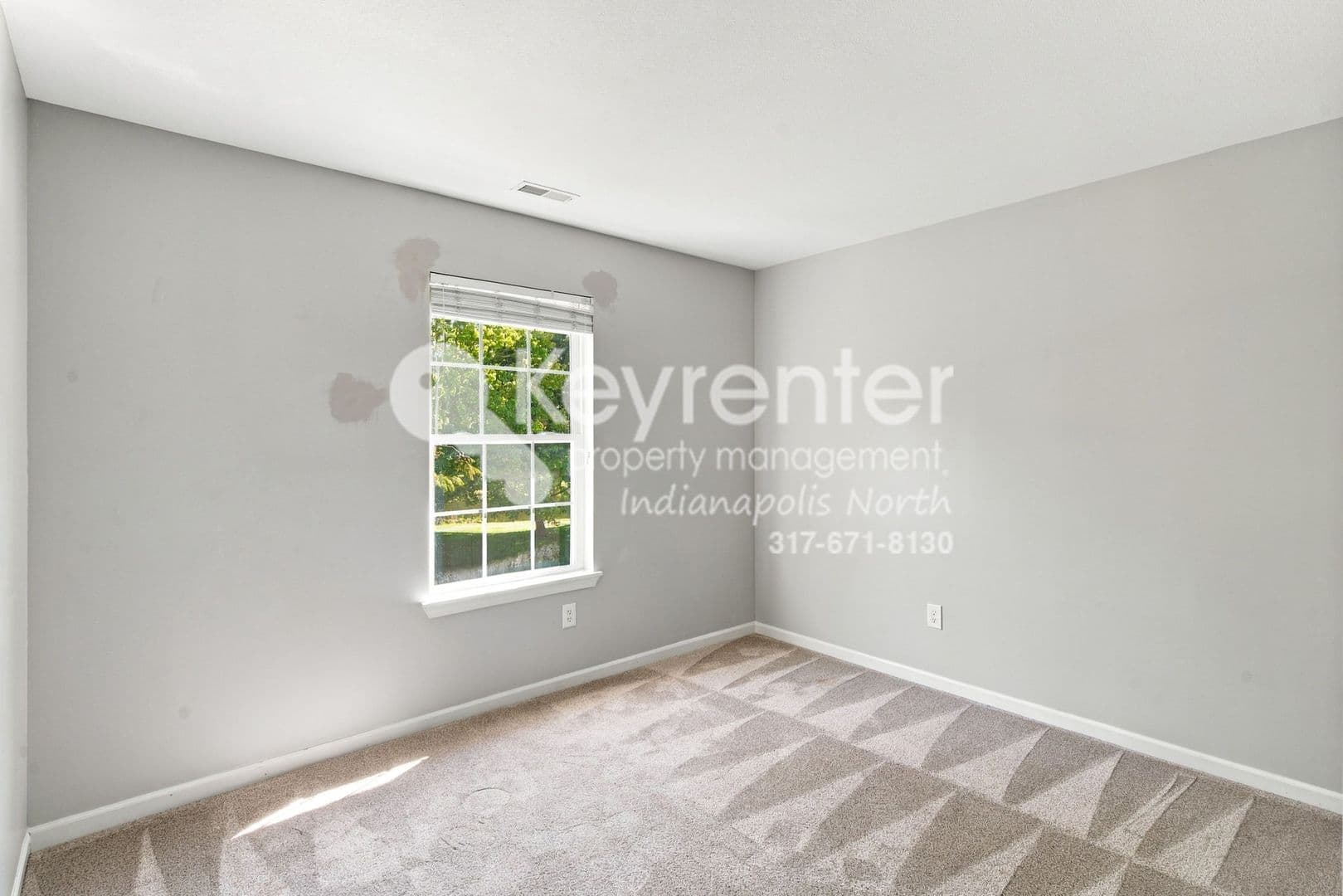 Noblesville House: 18834 Prairie Crossing Dr