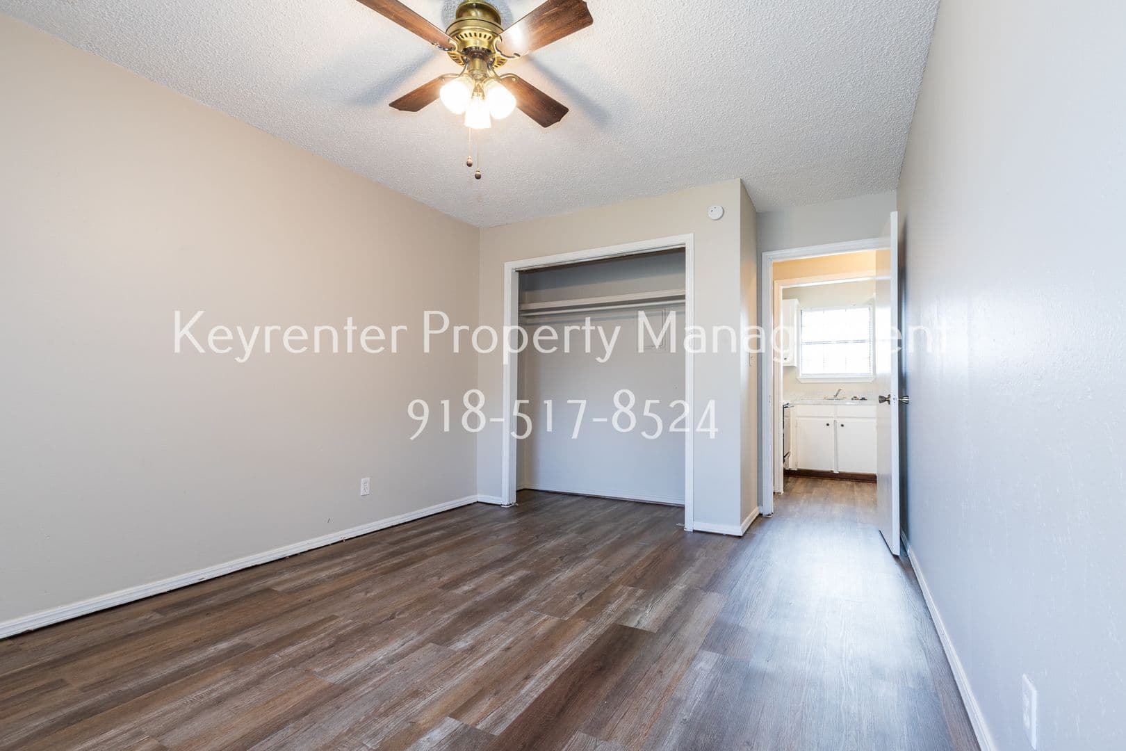 Claremore Apartment: 1421 W Lillian St