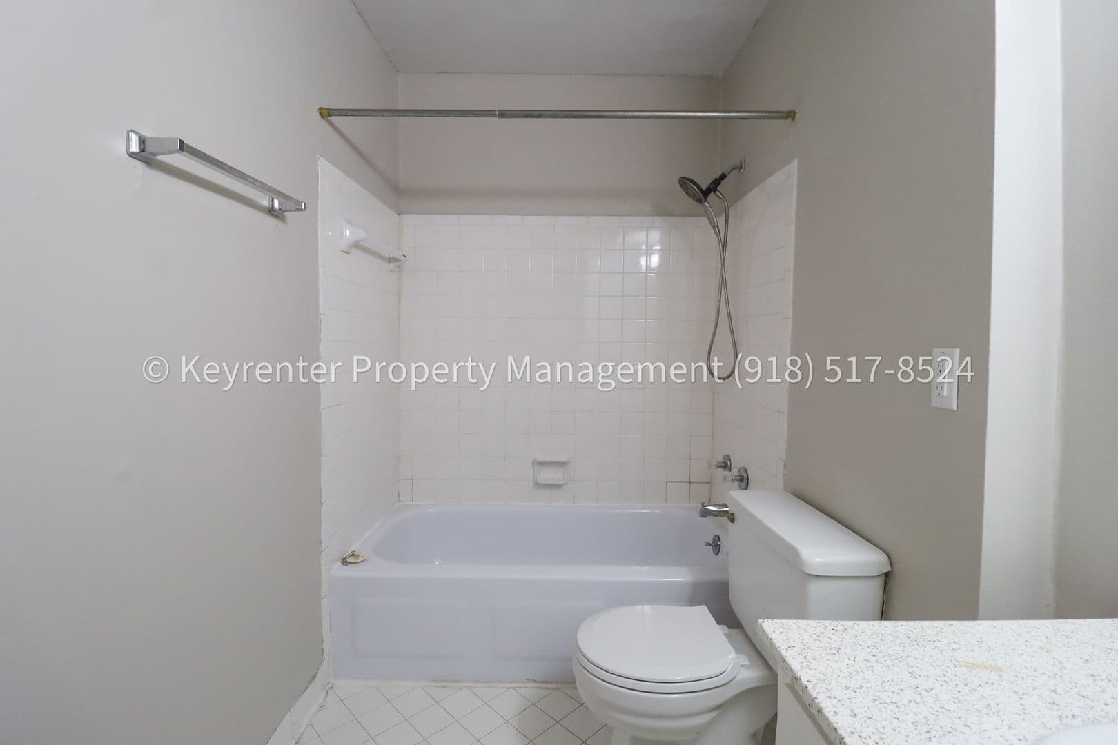 Tulsa House: 4318 E 67th St #571