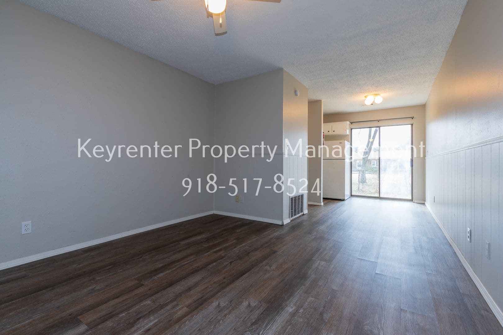 Claremore Apartment: 1421 W Lillian St