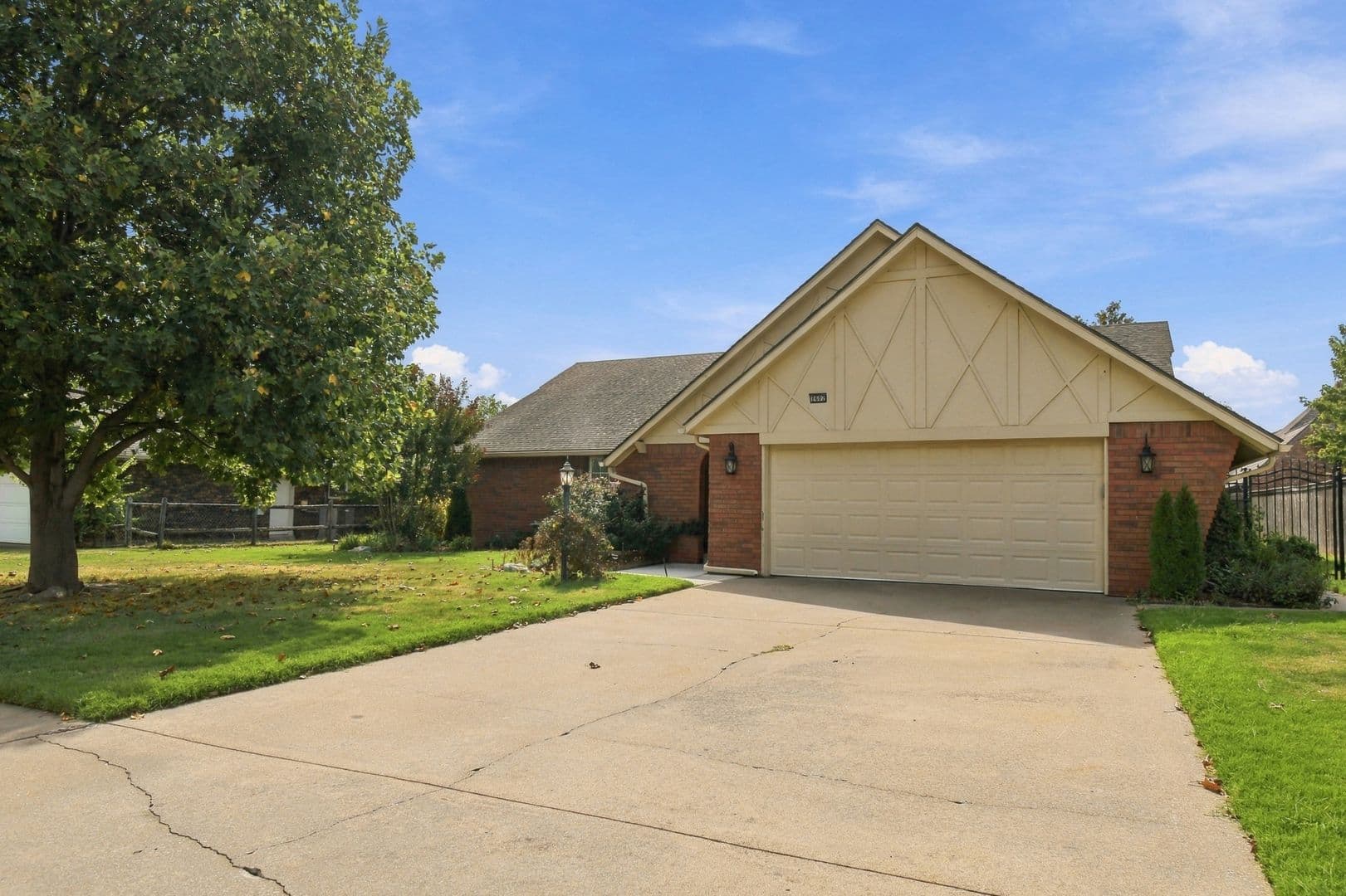 Tulsa House: 8602 E 109th St
