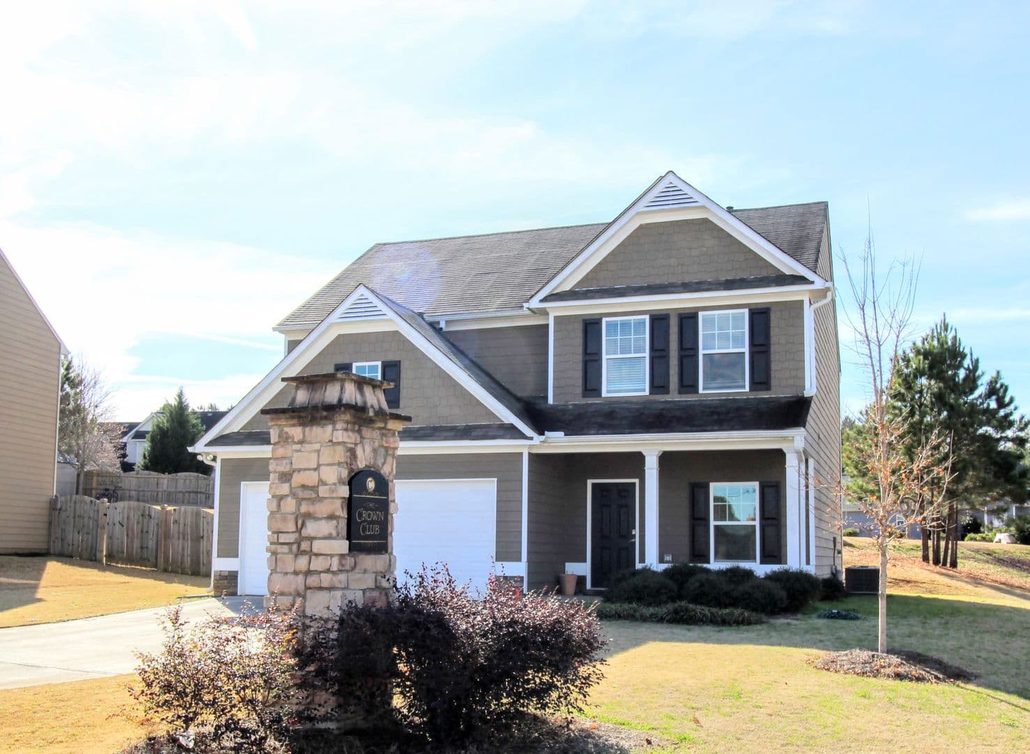 Dallas House: 12 Crown Dr