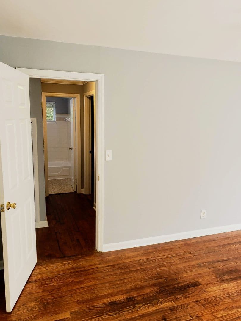 Decatur Apartment: 1596 Line Circle