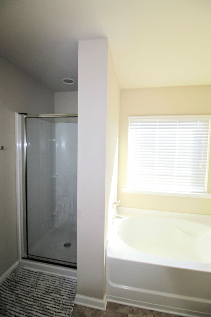 Dallas House: 12 Crown Dr
