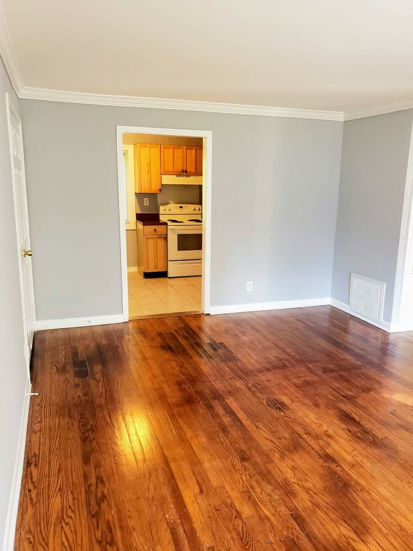 Decatur Apartment: 1596 Line Circle