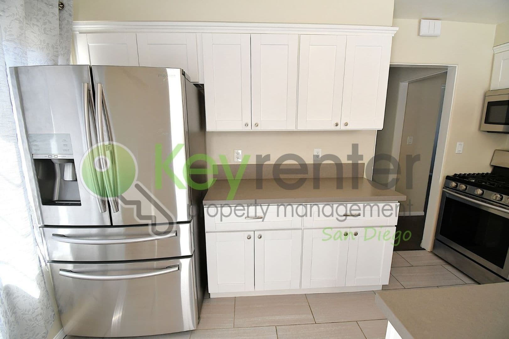 San Diego House: 4517 55th St
