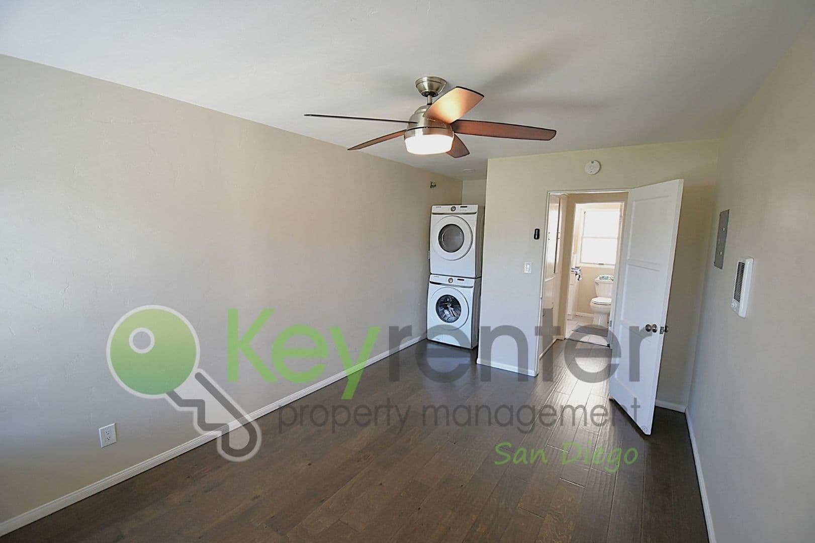 San Diego House: 4517 55th St