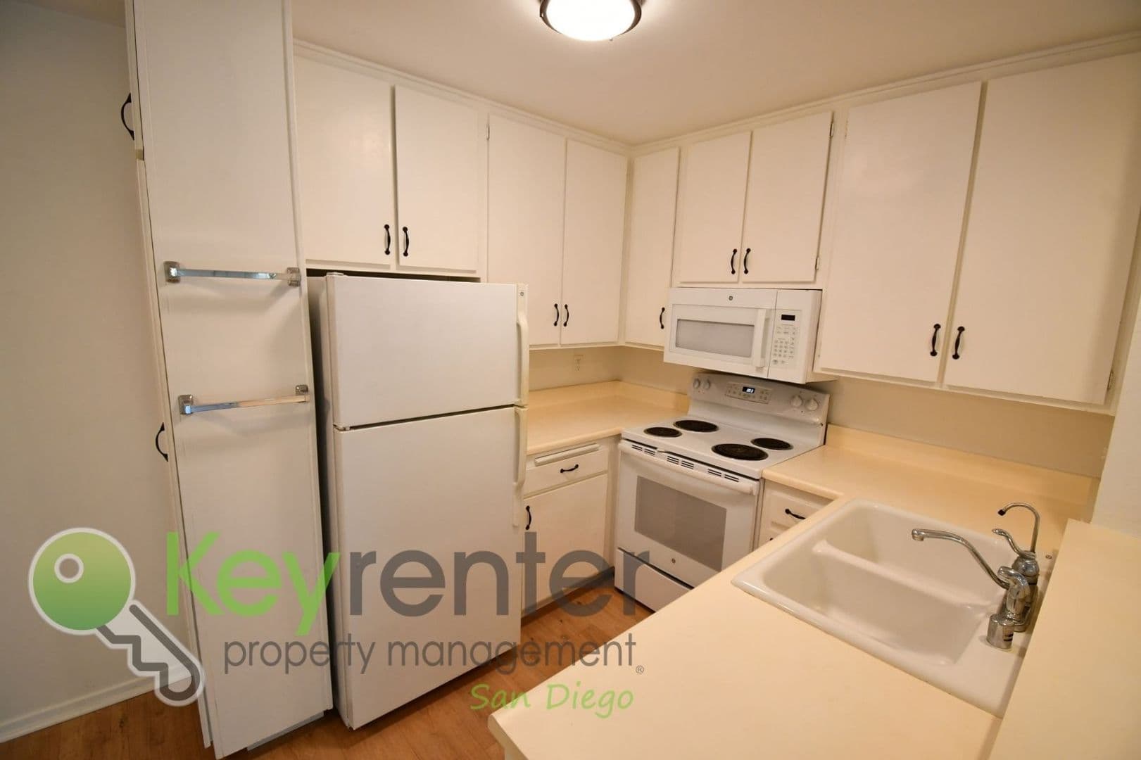 San Diego Condo: 1775 Diamond St