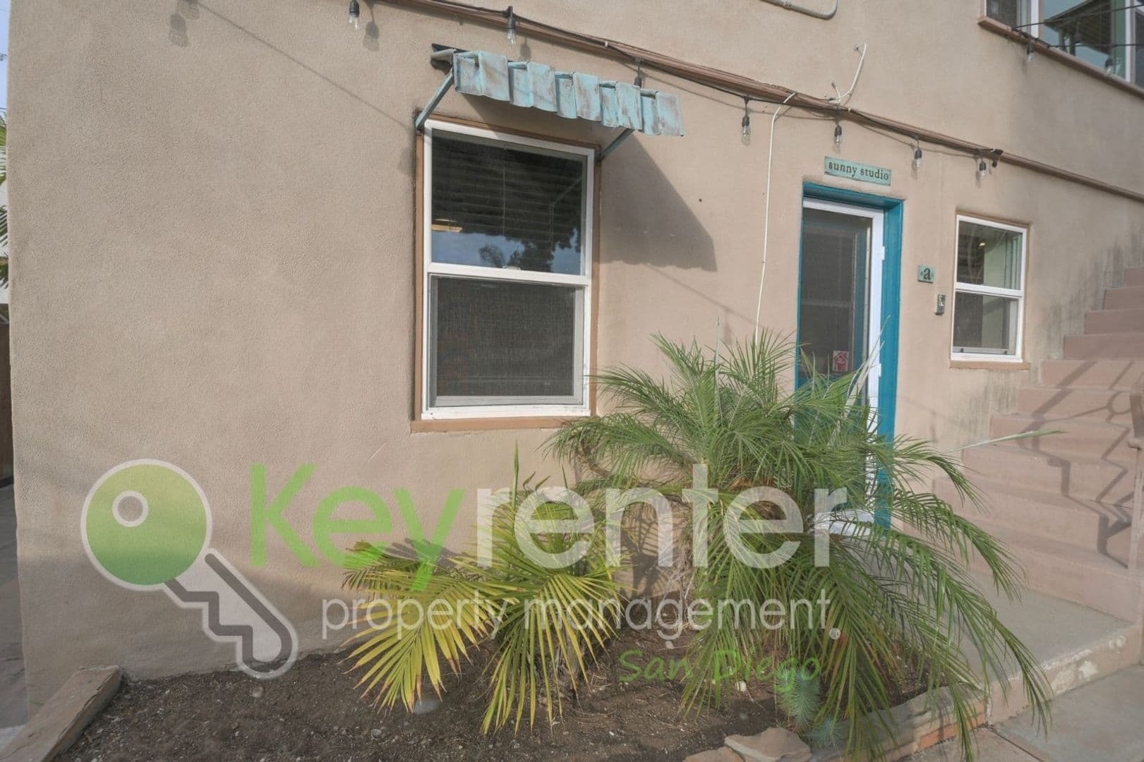 Oceanside Townhome: 620-A N. Nevada St