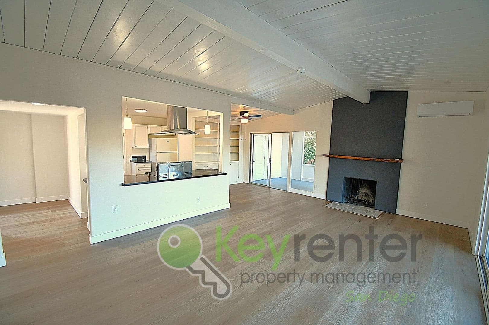 Vista House: 211 Civic Center Dr
