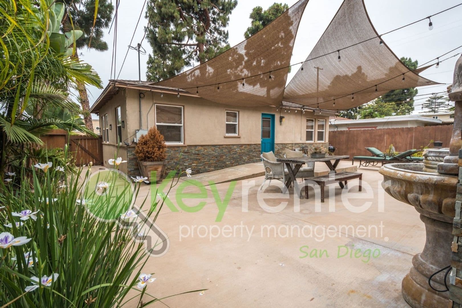 Oceanside House: 620-A N. Nevada St