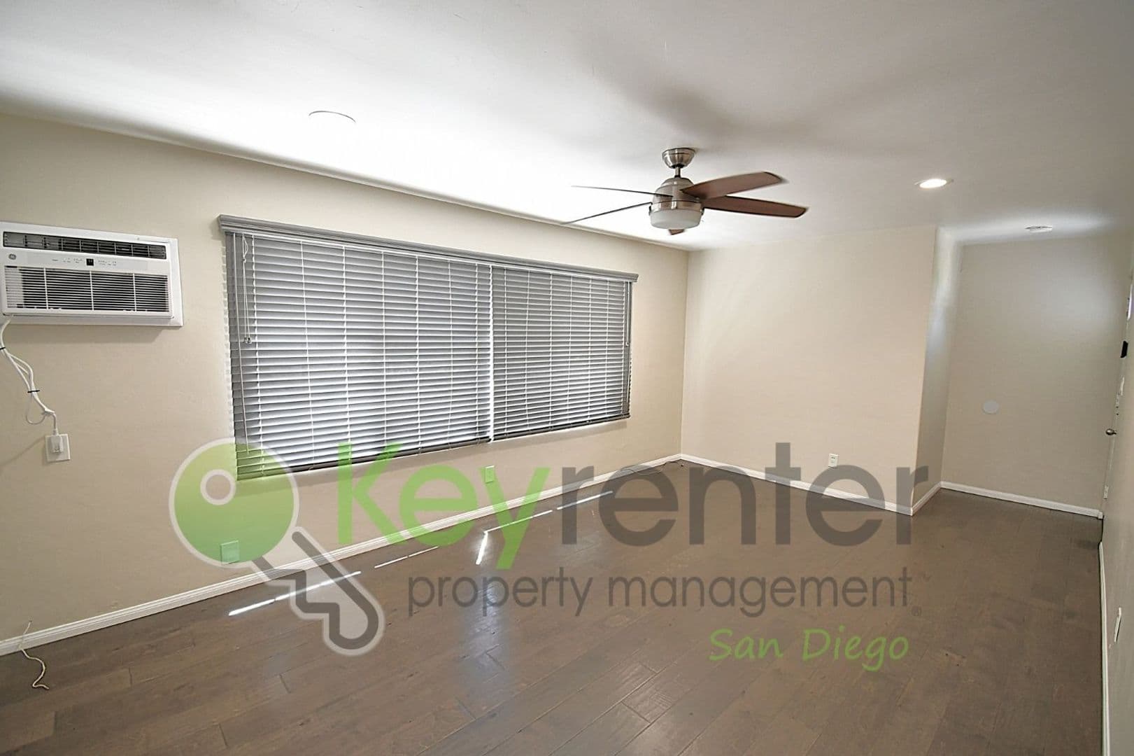 San Diego House: 4517 55th St