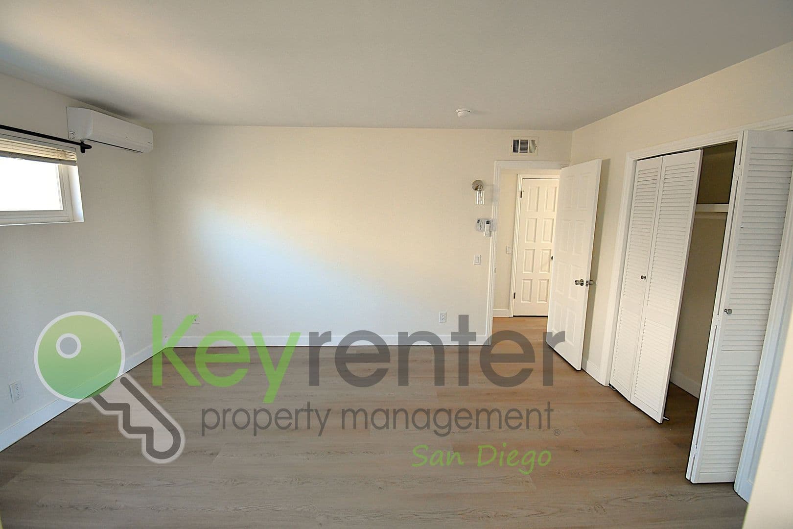 Vista House: 211 Civic Center Dr