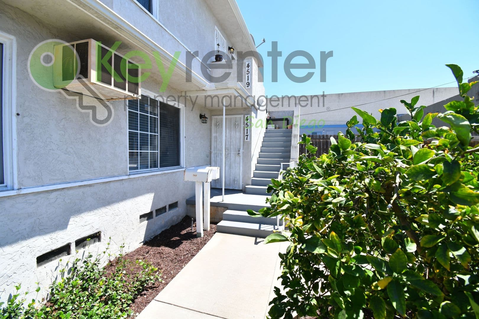 San Diego House: 4517 55th St