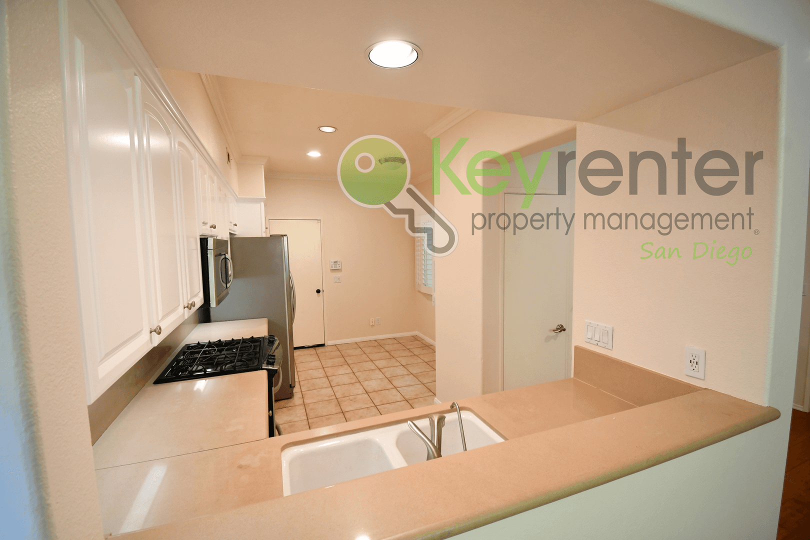 San Diego Townhome: 12448 Creekview Drive