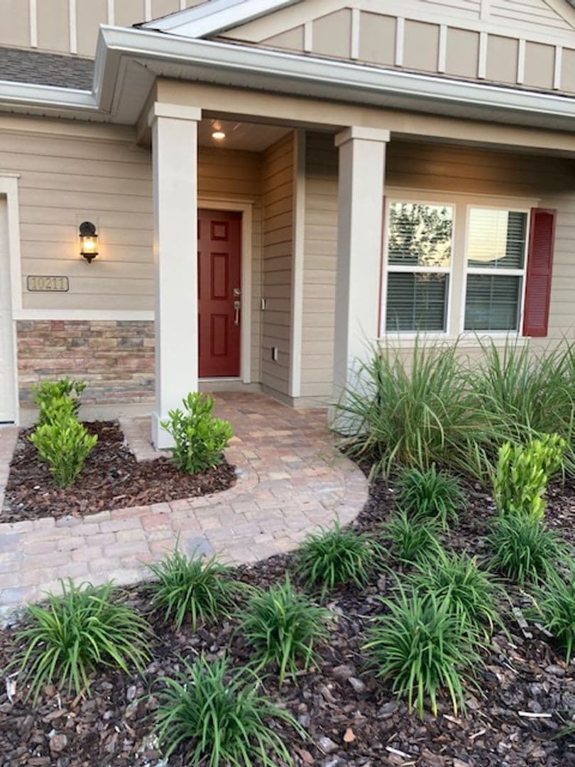 Jacksonville House: 10211 Moran Court