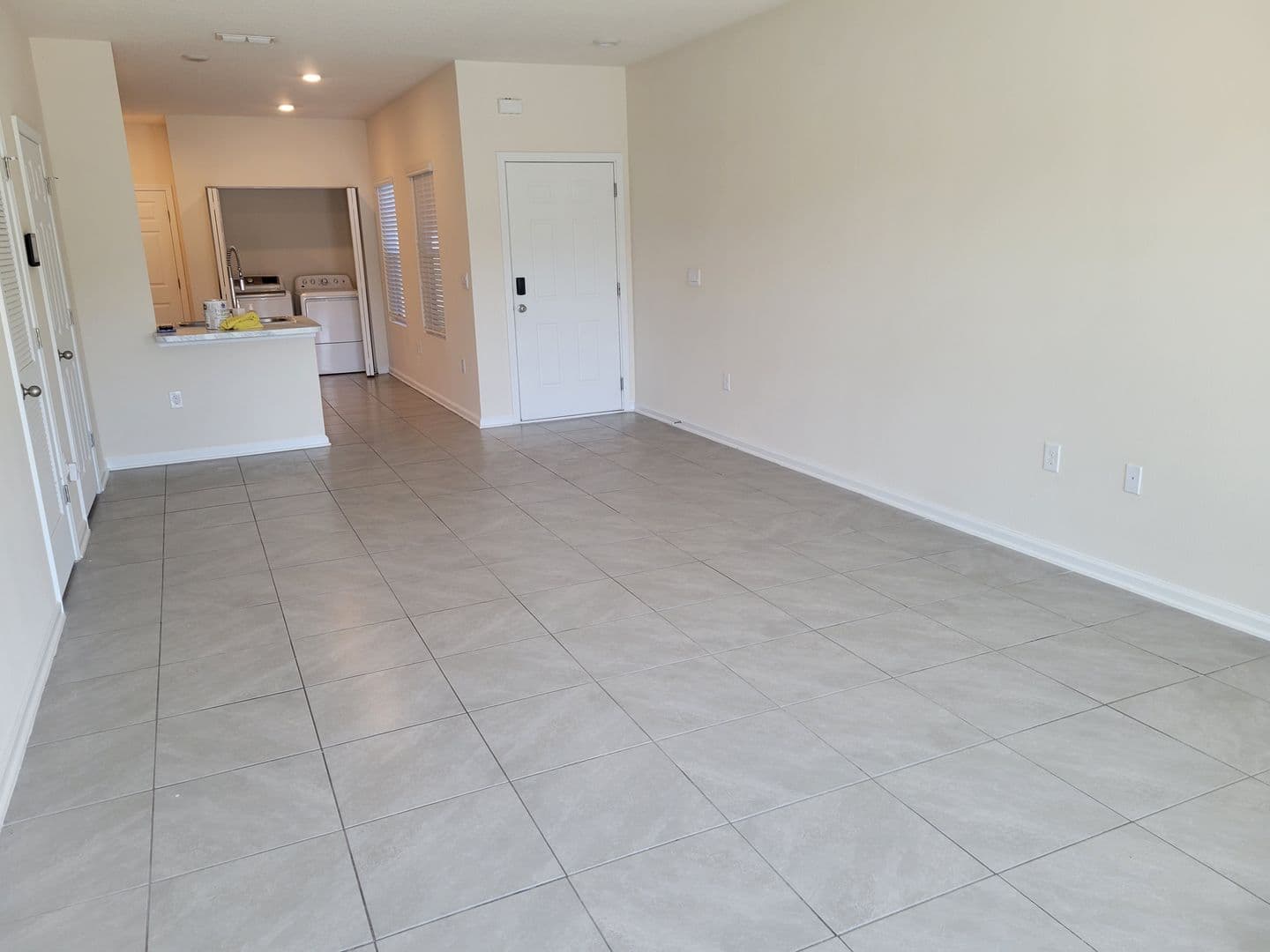 Jacksonville Townhome: 910 Observatory Pkwy