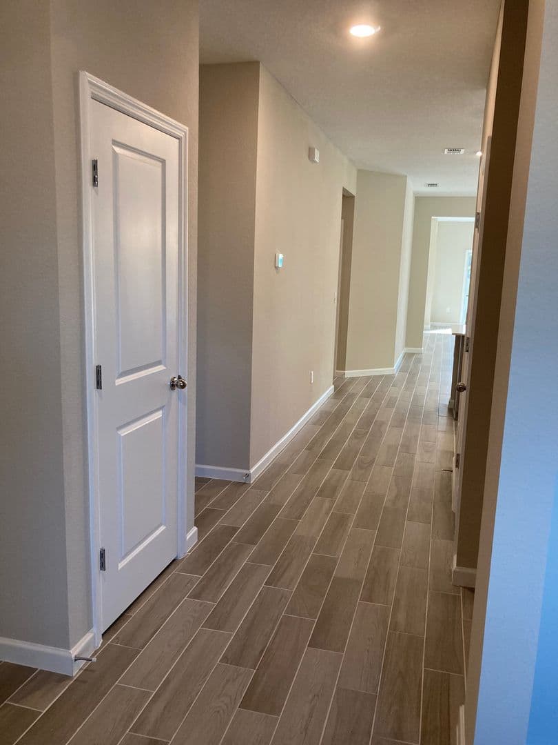 Jacksonville House: 10211 Moran Court