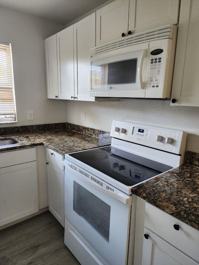 Cape Coral Apartment: 4825 Tudor Drive