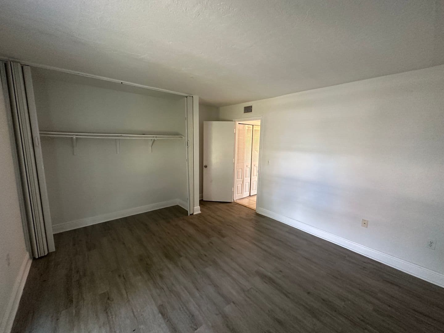Fort Myers Apartment: 12622 Kenwood Lane