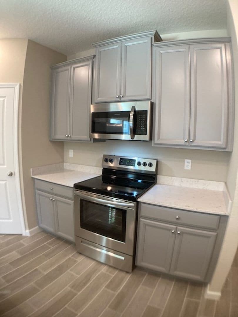 Jacksonville House: 10211 Moran Court