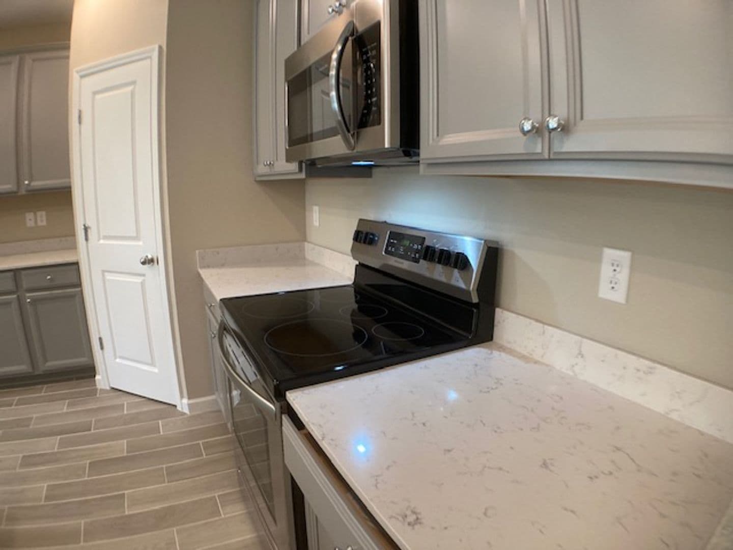 Jacksonville House: 10211 Moran Court