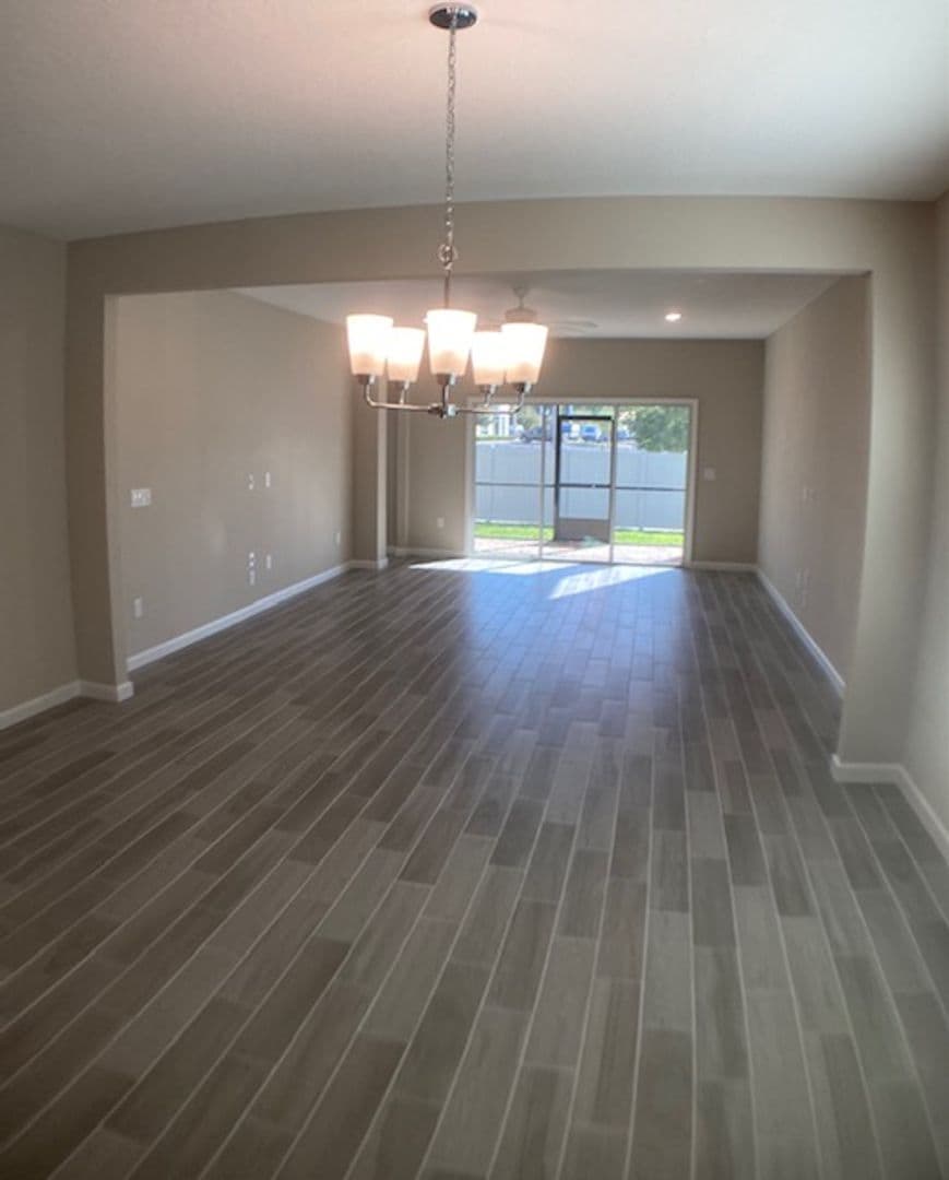 Jacksonville House: 10211 Moran Court