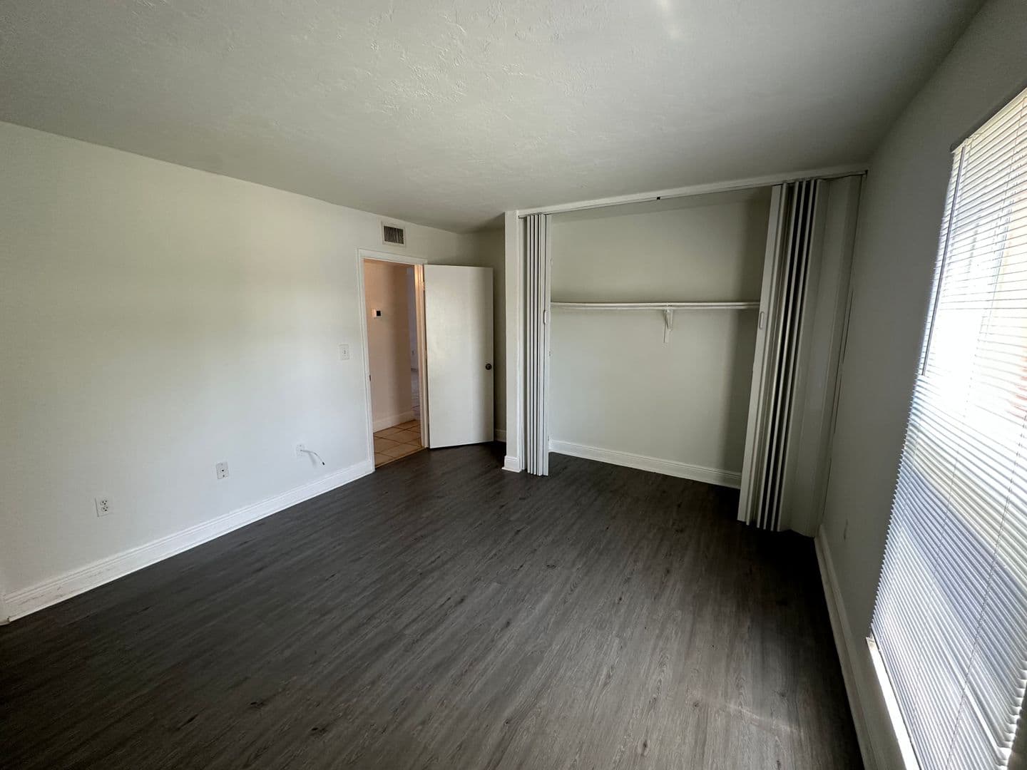 Fort Myers Apartment: 12622 Kenwood Lane