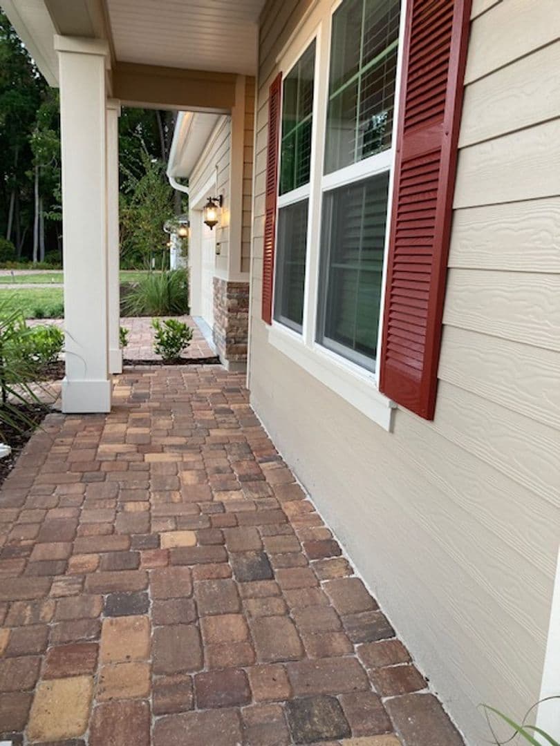 Jacksonville House: 10211 Moran Court