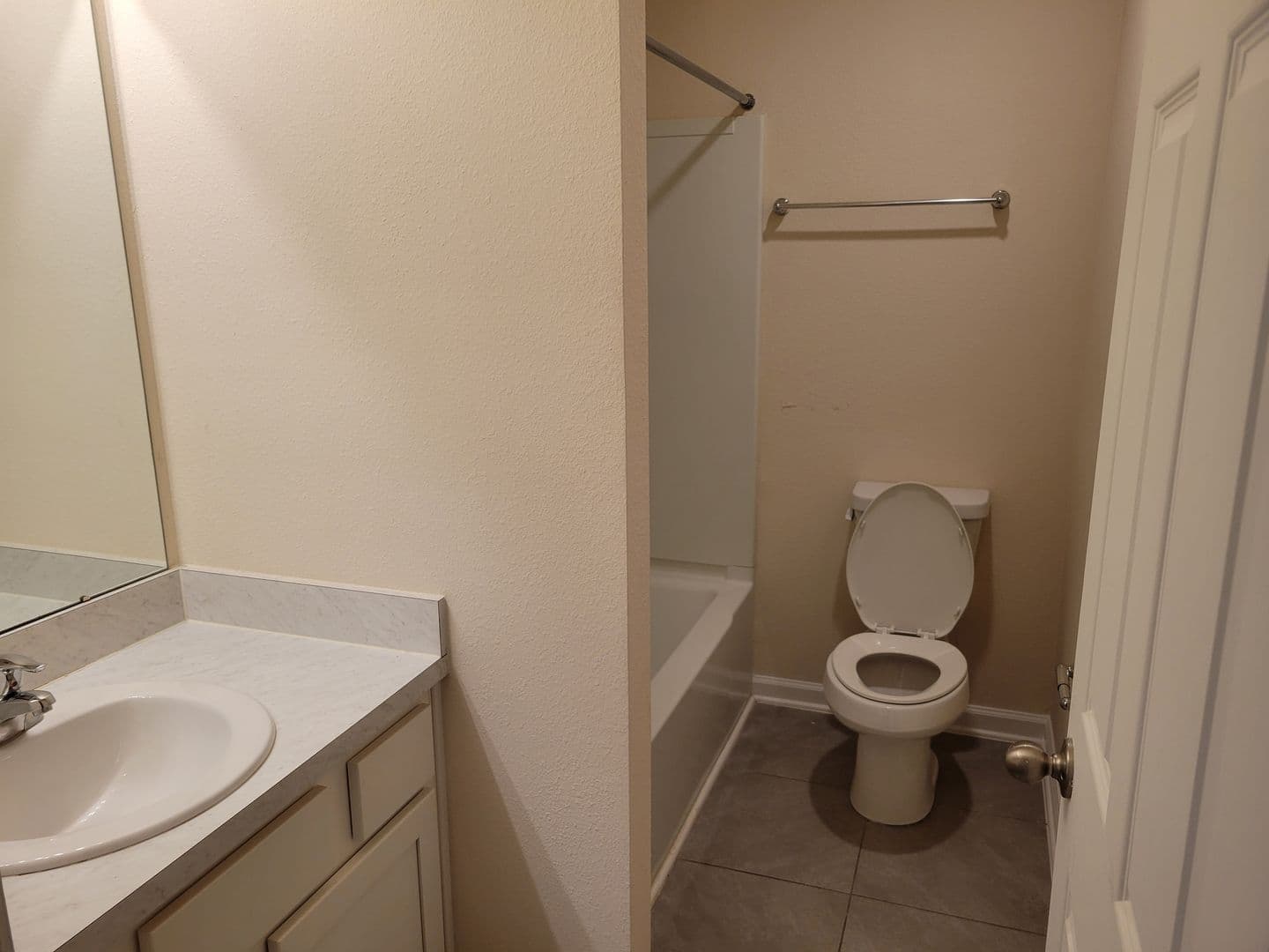 Jacksonville Townhome: 910 Observatory Pkwy