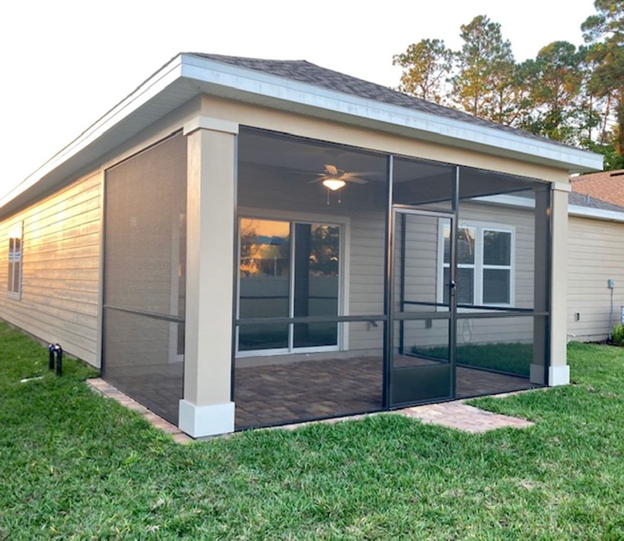 Jacksonville House: 10211 Moran Court